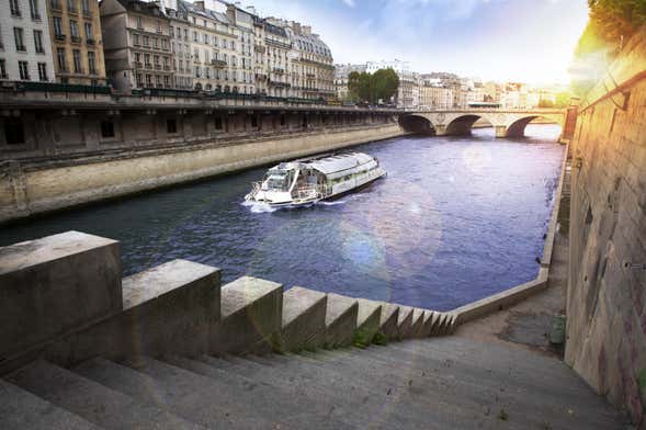 Paris Hop-On-Hop-Off Boat