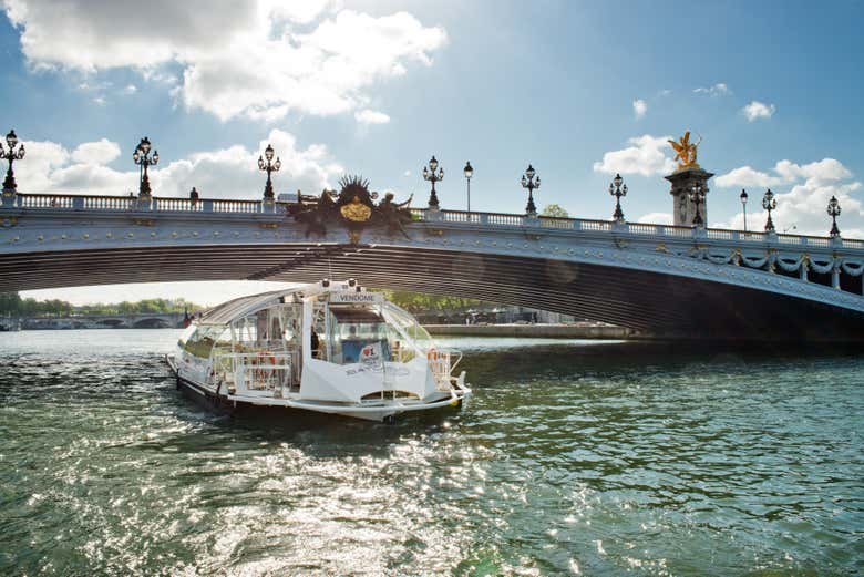 Sailing along the Seine on the Batobus